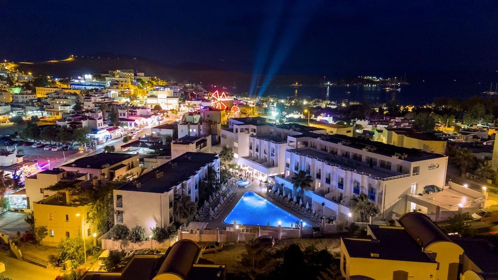 Club Shark Hotel Gümbet Eksteriør billede