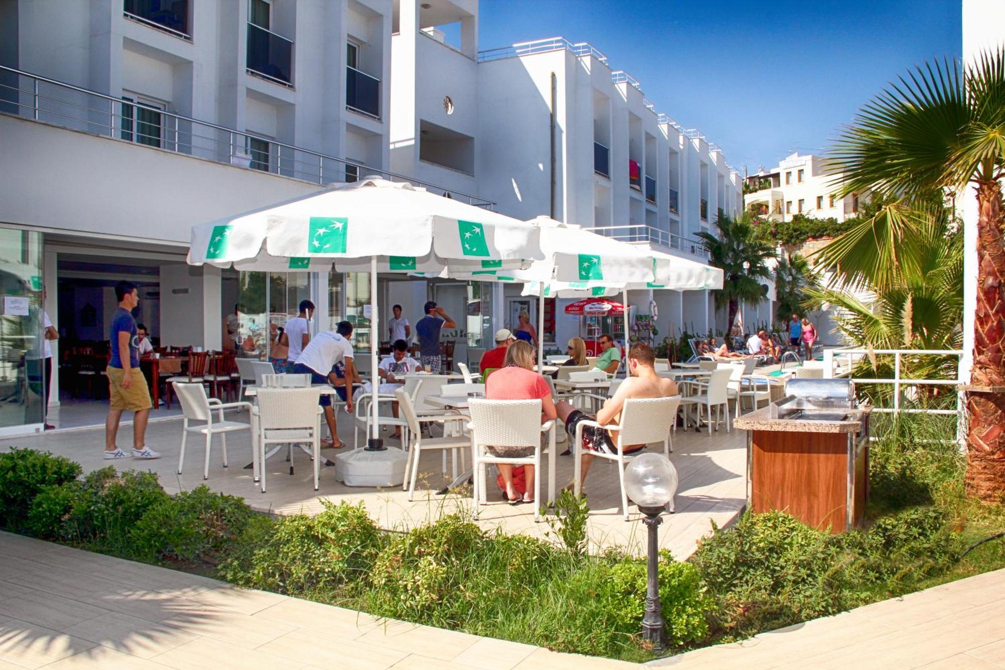 Club Shark Hotel Gümbet Eksteriør billede