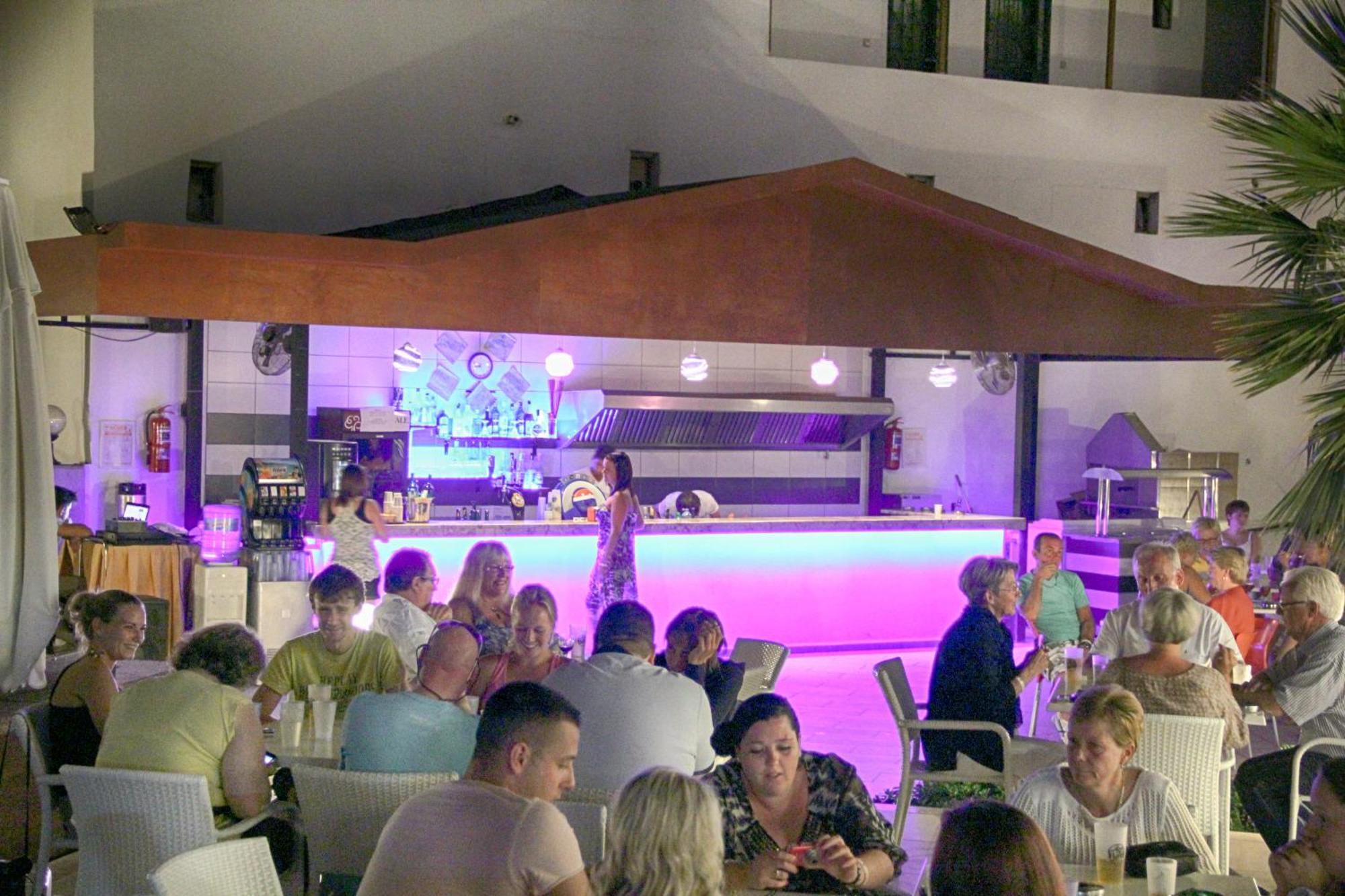 Club Shark Hotel Gümbet Eksteriør billede