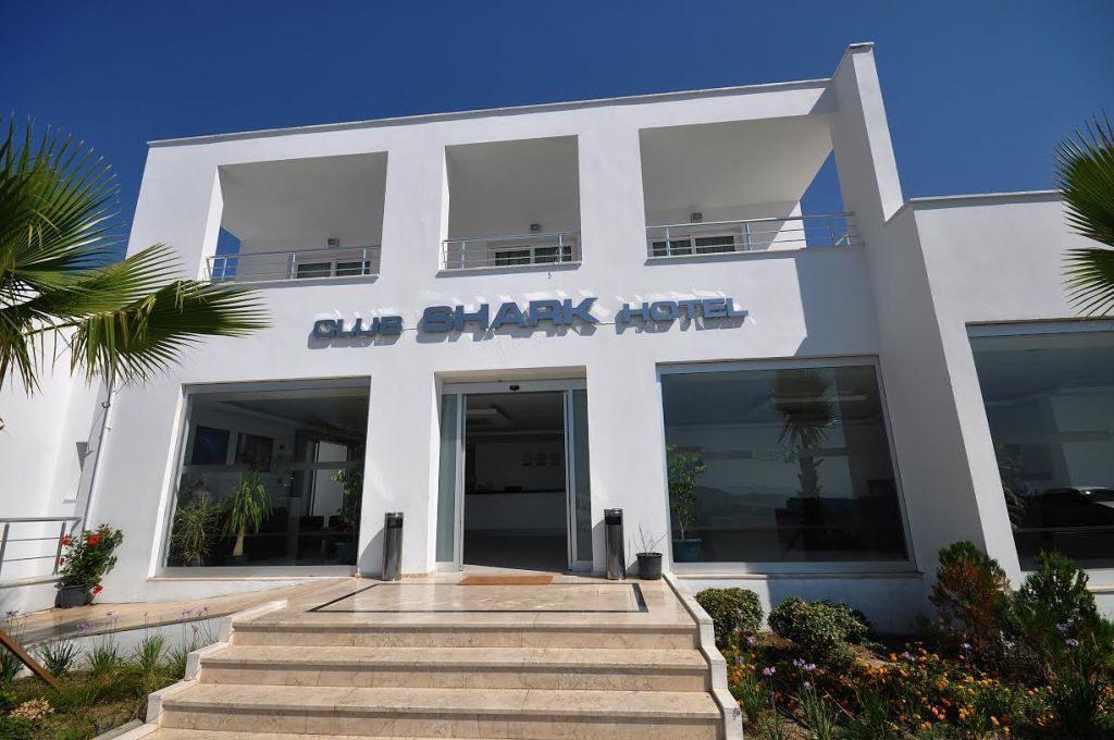 Club Shark Hotel Gümbet Eksteriør billede
