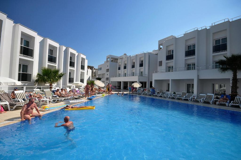 Club Shark Hotel Gümbet Eksteriør billede